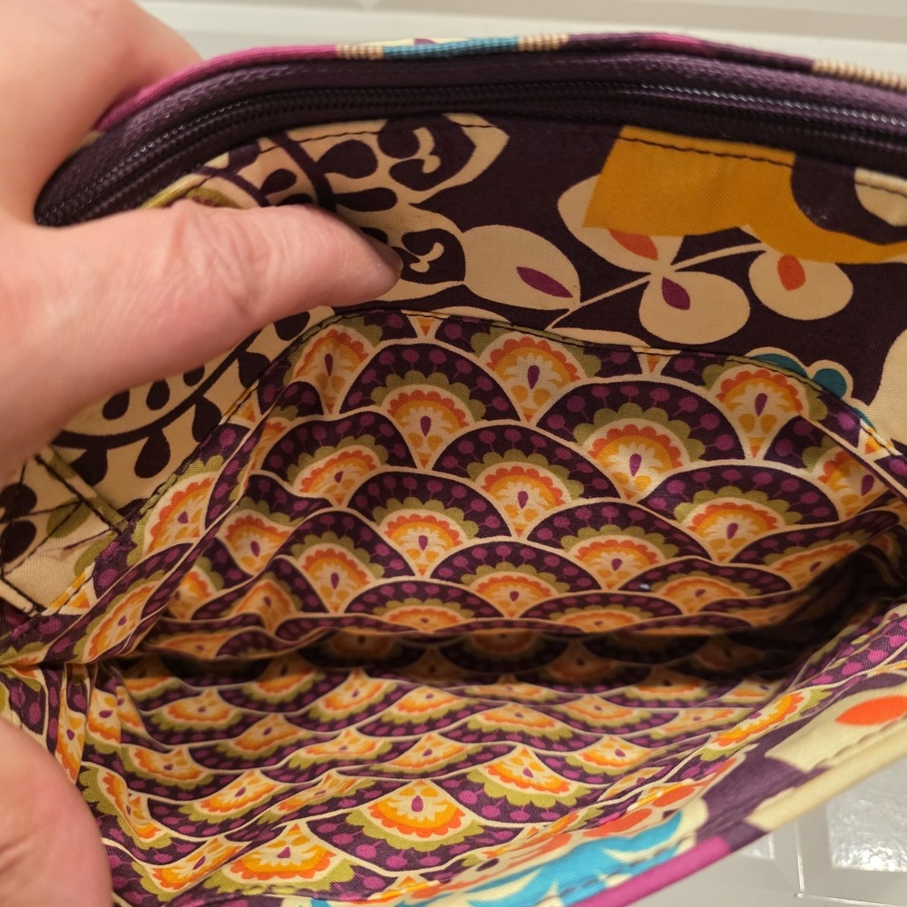 Vera Bradley PLUM CRAZY Hipster Purse Shoulder Crossbody Purple Floral Organizer - Picture 4 of 14